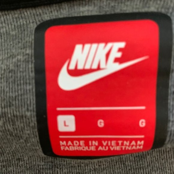 Nike Tech size Large - Picture 3 of 3
